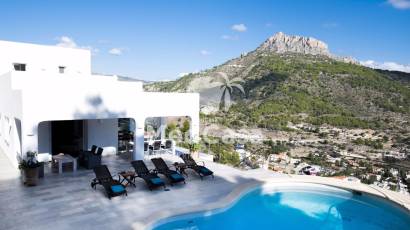 Resale - Villa -
Calpe - Maryvilla
