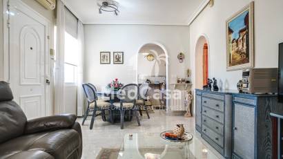Resale - Villa -
Orihuela Costa - Los Altos