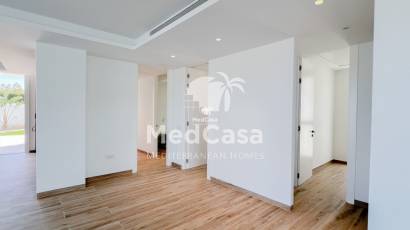 Obra nueva - Villa -
Benissa