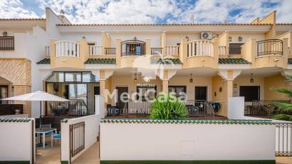Resale - Townhouse -
Ciudad Quesada - Lo Marabú