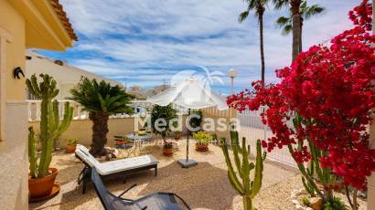 Resale - Semi detached  -
Torrevieja - Nueva Torrevieja - Aguas Nuevas