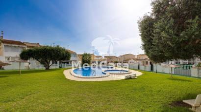 Segunda mano - Semi pareado -
Orihuela Costa - La Florida