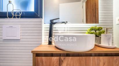 Neubau - Villa -
Roldan