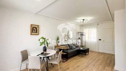 Resale - Townhouse -
Orihuela Costa - La Regia