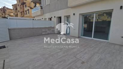 Wiederverkauf - Erdgeschosswohnung -
Torrevieja