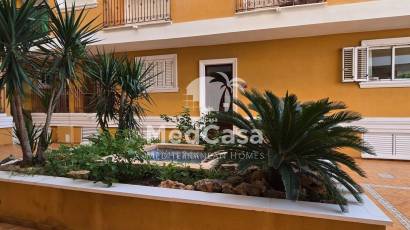Resale - Ground floor apartment -
Formentera del Segura