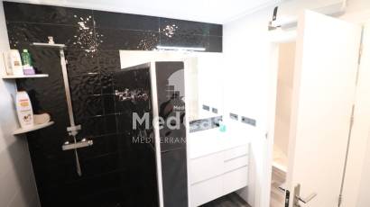 Resale - Townhouse -
Redován - Redovan - Town