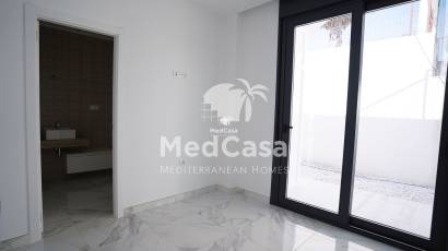 Obra nueva - Villa -
Polop de La Marina