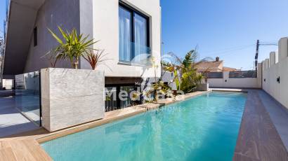 Neubau - Villa -
La Mata