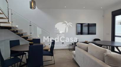 Resale - Semi detached  -
Dolores