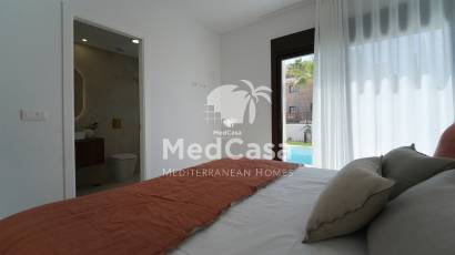 Obra nueva - Villa -
Golf La Finca