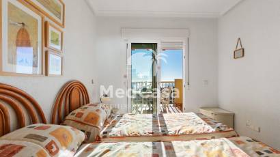 Resale - Apartment -
Orihuela Costa - Campoamor