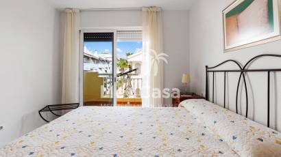 Resale - Apartment -
Orihuela Costa - Campoamor