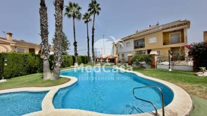 Resale - Apartment -
Catral