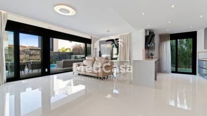 Resale - Villa -
Orihuela Costa - Agua Marina