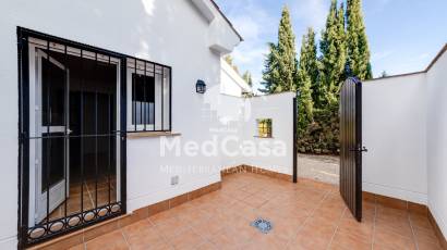 Obra nueva - Adosado -
Fuente Alamo