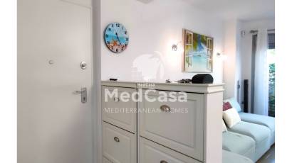 Segunda mano - Apartamento planta baja -
Torrevieja