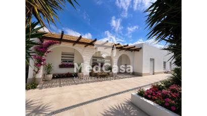 Wiederverkauf - Villa -
La Marina del Pinet - La Marina
