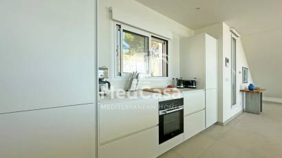 Resale - Villa -
Moraira - Benimeit