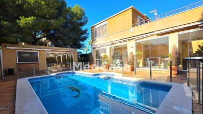Wiederverkauf - Villa -
Dehesa de campoamor - Campoamor