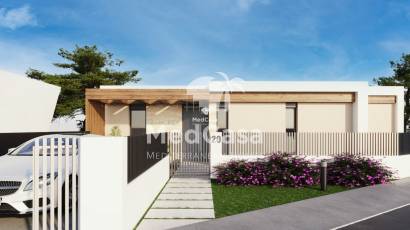 Obra nueva - Villa -
Polop de La Marina