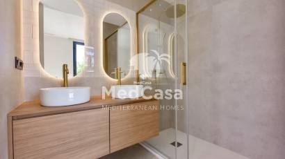 Obra nueva - Villa -
Finestrat