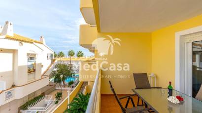 Resale - Apartment -
Orihuela Costa - Campoamor
