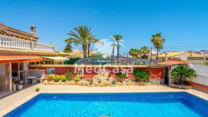 Wiederverkauf - Villa -
Orihuela Costa - Campoamor