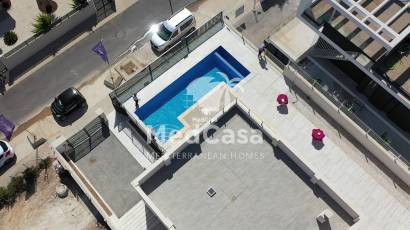 Obra nueva - Villa -
Polop de La Marina