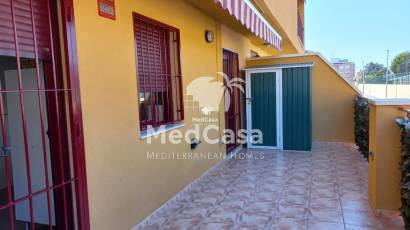 Wiederverkauf - Erdgeschosswohnung -
Formentera del Segura