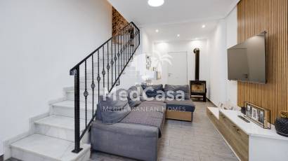 Segunda mano - Adosado esquina -
Guardamar del Segura - Guardamar