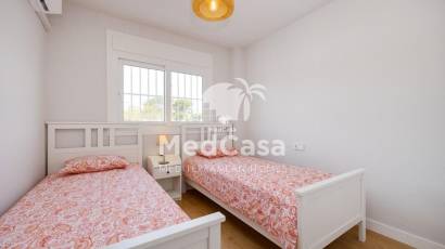 Resale - Apartment -
Orihuela Costa - Campoamor