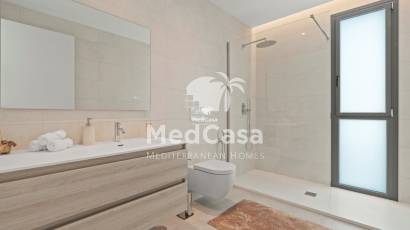 Neubau - Villa -
Benidorm