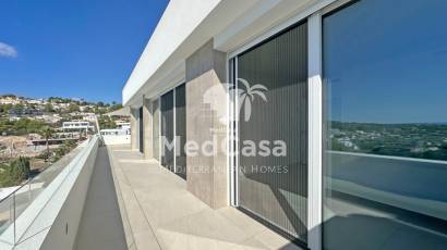 Resale - Villa -
Moraira - Benimeit