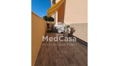 Segunda mano - Adosado esquina -
Orihuela Costa - Villamartín