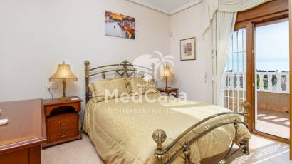 Resale - Villa -
Torrevieja - Los Balcones