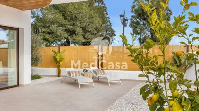 Obra nueva - Villa -
Los Alcázares