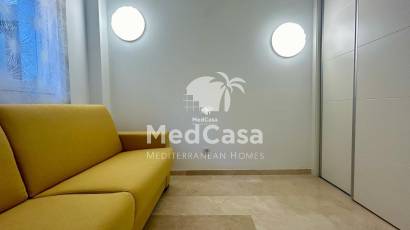 Resale - Apartment -
Torrevieja - Punta prima