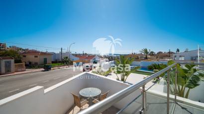 Resale - Townhouse -
Ciudad Quesada - town