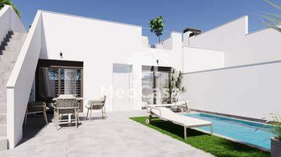 Obra nueva - Adosado -
Roldan