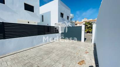 Neubau - Villa -
Torrevieja