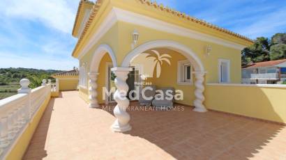 Resale - Villa -
Moraira - Pinar de l'Advocat