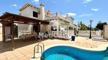 Segunda mano - Villa -
Orihuela Costa - La Zenia