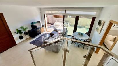 Resale - Villa -
Benijofar