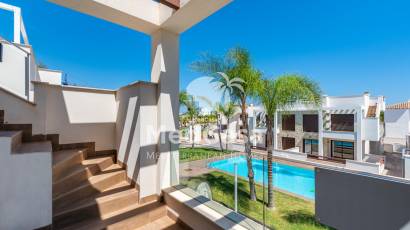 Obra nueva - Apartamento planta baja -
Torrevieja