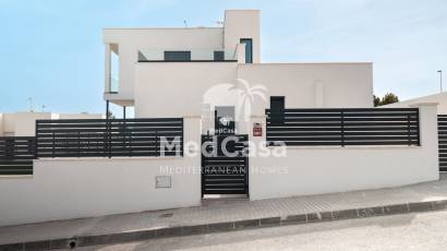 Obra nueva - Villa -
Polop de La Marina