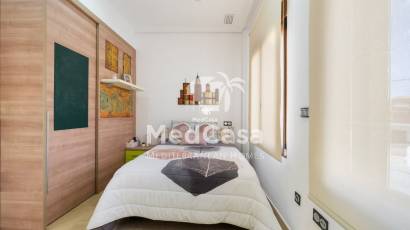 Resale - Villa -
La Aparecida - Orihuela