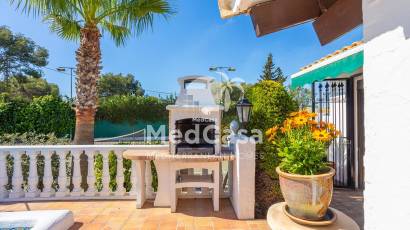 Wiederverkauf - Villa -
Orihuela Costa - Villamartín