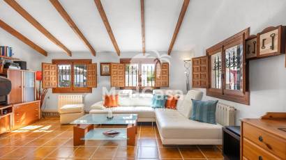 Wiederverkauf - Villa -
Orihuela Costa - Villamartín