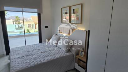 Obra nueva - Apartamento planta baja -
Golf La Finca